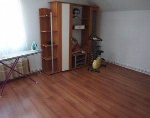 Maison 5 chambres à vendre dans Floresti