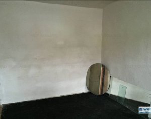 Appartement 4 chambres à vendre dans Cluj-napoca, zone Manastur