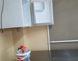 Üzlethelyiség eladó on Luna De Sus