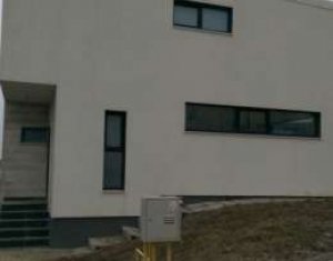 Ház 4 szobák eladó on Cluj-napoca