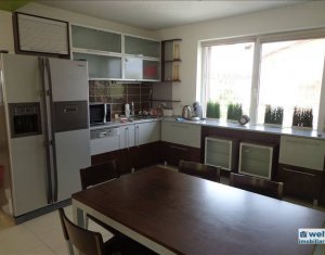 Maison 4 chambres à vendre dans Cluj-napoca, zone Zorilor