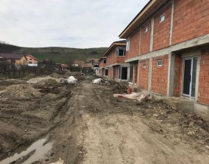 Maison 4 chambres à vendre dans Cluj-napoca, zone Someseni