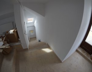 Ház 11 szobák eladó on Cluj-napoca, Zóna Centru