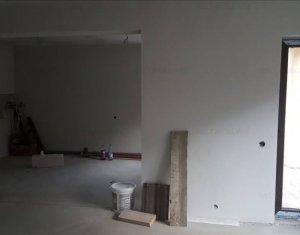 Ház 5 szobák eladó on Cluj-napoca, Zóna Manastur