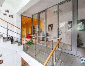 Bureau à louer dans Cluj-napoca, zone Centru