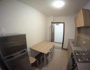 Appartement 3 chambres à louer dans Cluj-napoca, zone Manastur