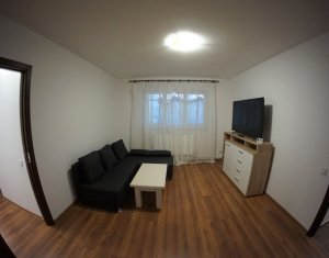 Appartement 3 chambres à louer dans Cluj-napoca, zone Manastur