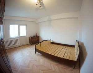 Bureau à louer dans Cluj-napoca, zone Centru