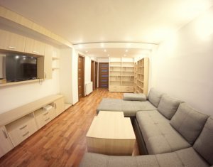 Appartement 4 chambres à louer dans Cluj-napoca, zone Centru