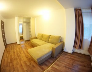 Appartement 4 chambres à louer dans Cluj-napoca, zone Centru