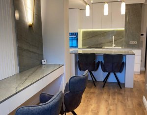 Apartament de lux 2 camere, bloc nou, zona Teatrului National, GRADINA 50 mp !! 