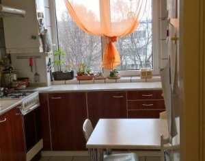 , 84m2 dans Cluj-napoca, zone Plopilor