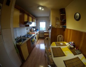 Lakás 4 szobák eladó on Cluj-napoca, Zóna Manastur