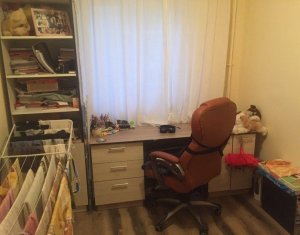 Appartement 3 chambres à vendre dans Cluj-napoca, zone Manastur