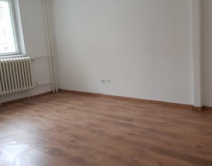 Bureau à louer dans Cluj-napoca, zone Manastur