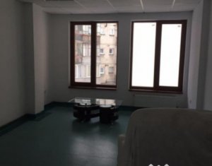 Bureau à louer dans Cluj-napoca, zone Iris