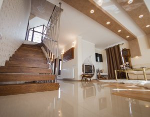 Maison 6 chambres à vendre dans Sannicoara