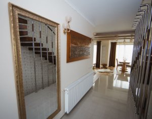 Maison 6 chambres à vendre dans Sannicoara