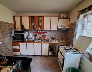 Casa individuala, gradina, Floresti