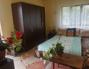 Casa individuala, gradina, Floresti