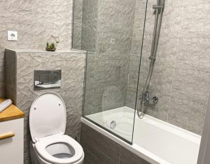 Lakás 3 szobák eladó on Floresti