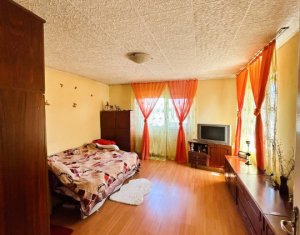 Exclusivitate!! Casa de vanzare, 3 camere, curte, Someseni