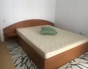 Lakás 3 szobák eladó on Floresti
