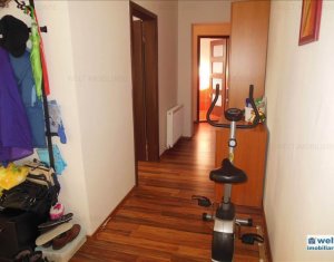Appartement 3 chambres à vendre dans Floresti