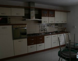 Maison 4 chambres à vendre dans Cluj-napoca