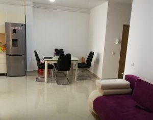 Lakás 3 szobák eladó on Floresti