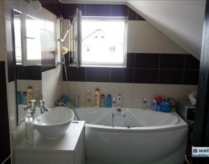 Appartement 3 chambres à vendre dans Floresti