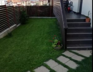 Lakás 3 szobák eladó on Floresti