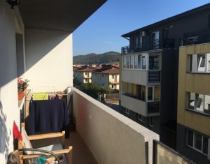 Lakás 2 szobák eladó on Floresti