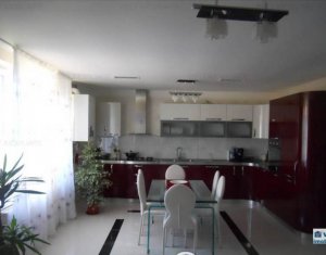 , 130m2 on Floresti