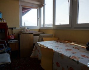 Lakás 4 szobák eladó on Cluj-napoca