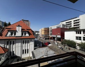 Appartement 4 chambres à louer dans Cluj-napoca, zone Centru