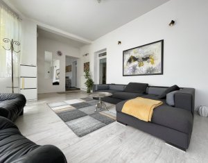 Bureau à louer, 100m2 dans Cluj-napoca, zone Centru