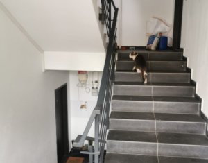 Lakás 2 szobák eladó on Floresti