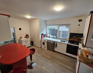 Maison 7 chambres à vendre dans Floresti
