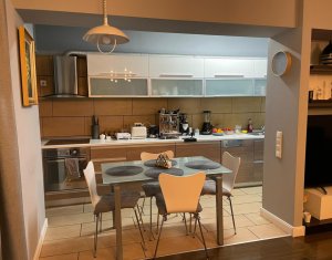 Appartement 4 chambres à vendre dans Cluj-napoca, zone Plopilor