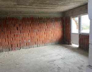 Maison  chambres à vendre dans Floresti