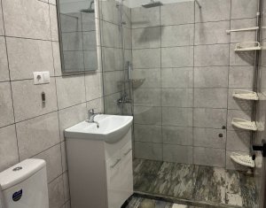 Lakás 4 szobák eladó on Floresti