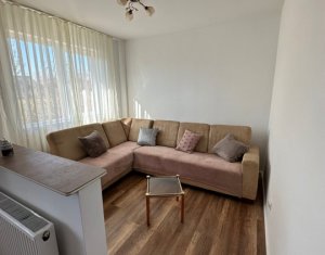 Lakás 4 szobák eladó on Floresti