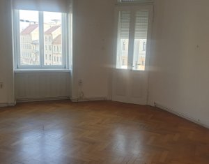 Bureau à louer, 132m2 dans Cluj-napoca, zone Centru
