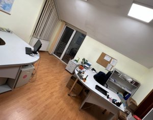 Appartement 5 chambres à vendre dans Cluj-napoca, zone Becas