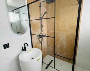 Appartement 4 chambres à vendre dans Floresti