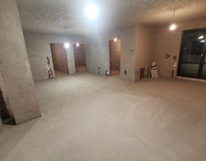, 310m2 on Cluj-napoca, Zóna Manastur