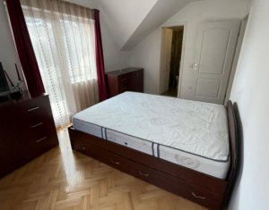 Maison 4 chambres à vendre dans Floresti