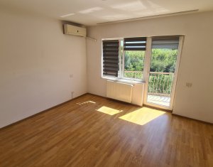 Iroda kiadó on Cluj-napoca, Zóna Intre Lacuri