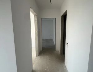 Lakás 3 szobák eladó on Floresti